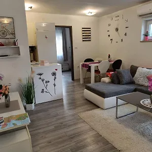  Appartamento Studio Mari&parking Free Croazia